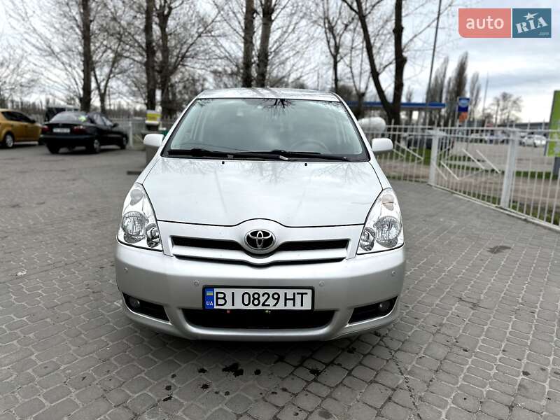 2006 toyota corolla verso