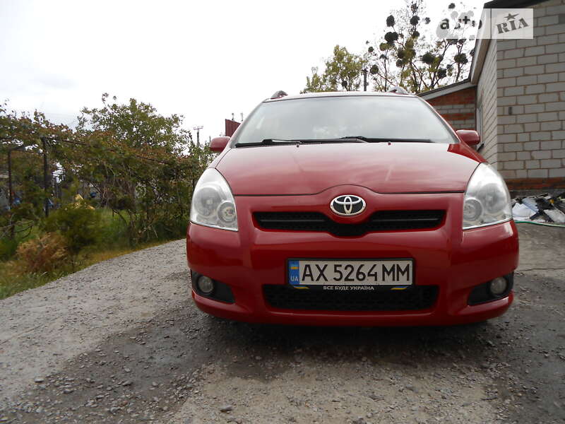 2008 toyota corolla verso