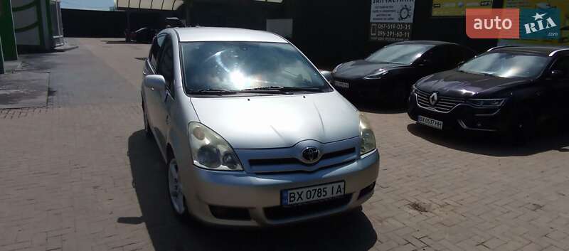 2006 toyota corolla verso