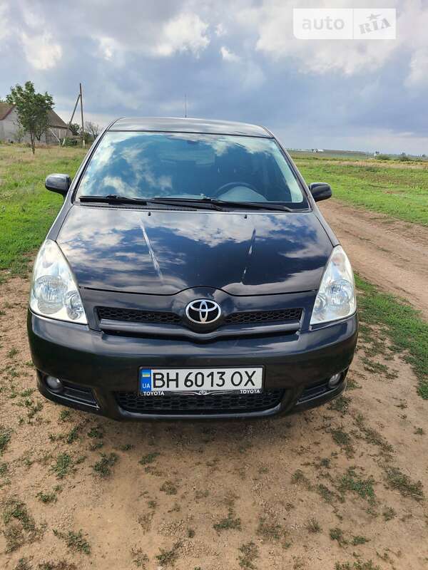 2006 toyota corolla verso