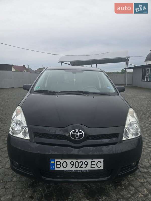 2007 toyota corolla verso