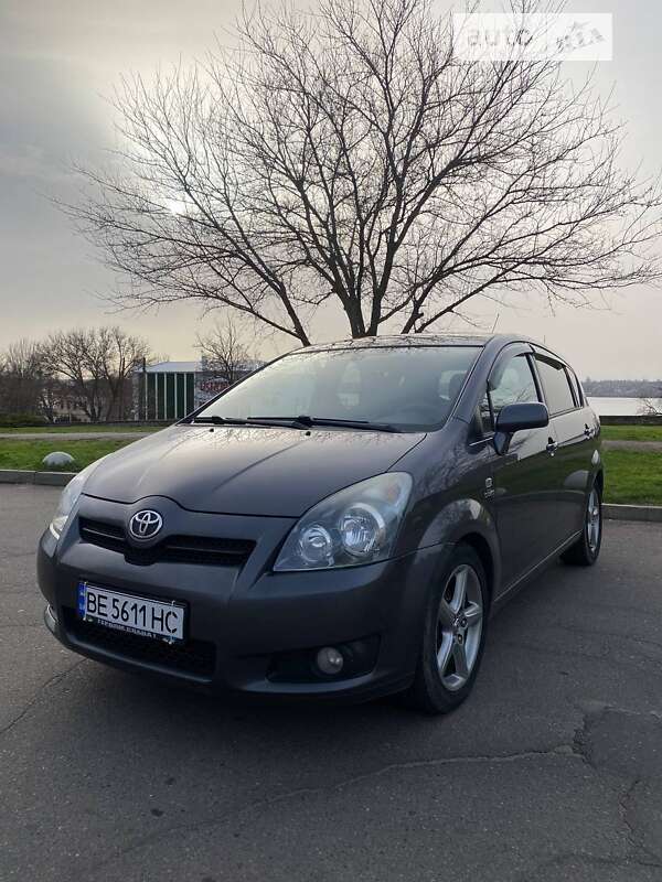 2007 toyota corolla verso