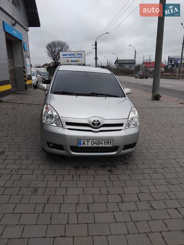 2006 toyota corolla verso