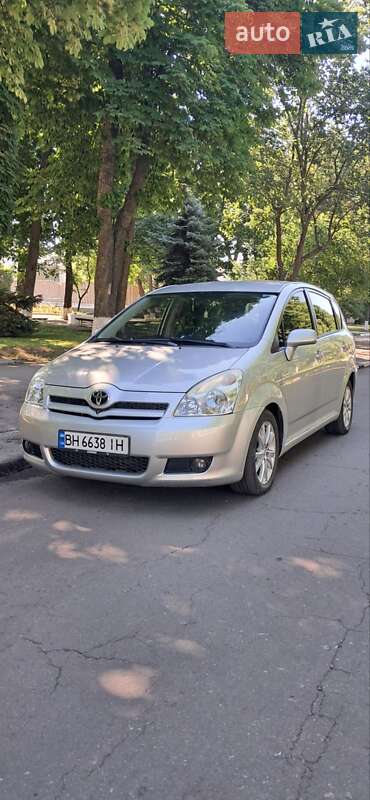 2006 toyota corolla verso