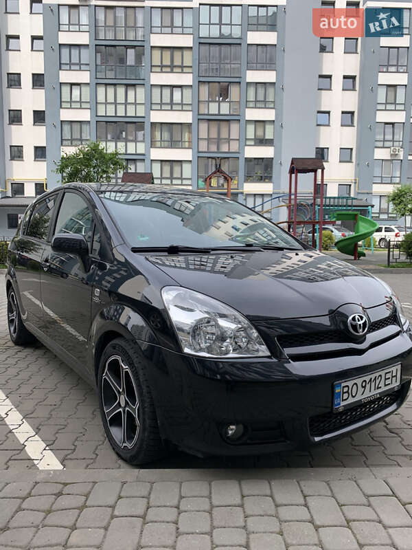2006 toyota corolla verso