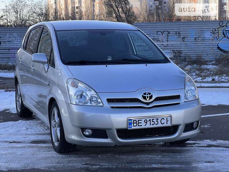 2006 toyota corolla verso