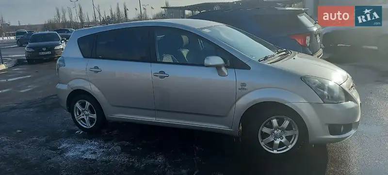 2007 toyota corolla verso
