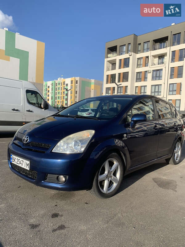 2006 toyota corolla verso