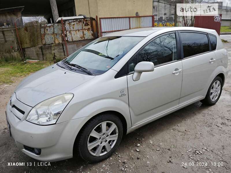 2007 toyota corolla verso