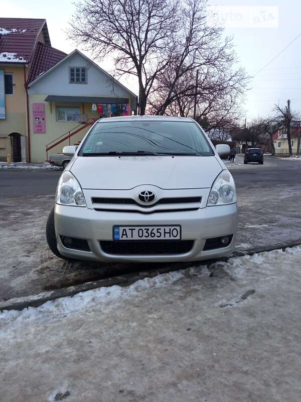 2006 toyota corolla verso
