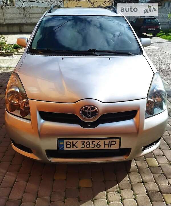 2007 toyota verso