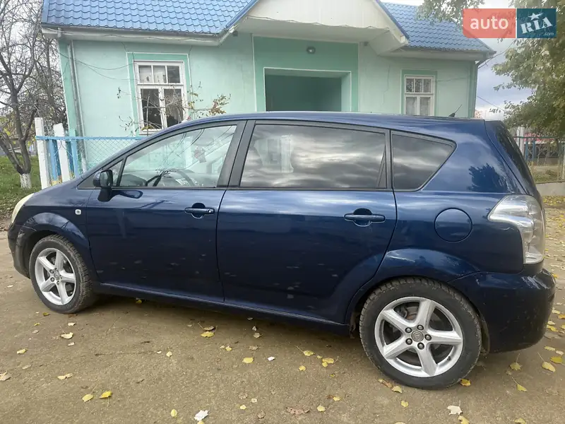 2006 toyota corolla verso