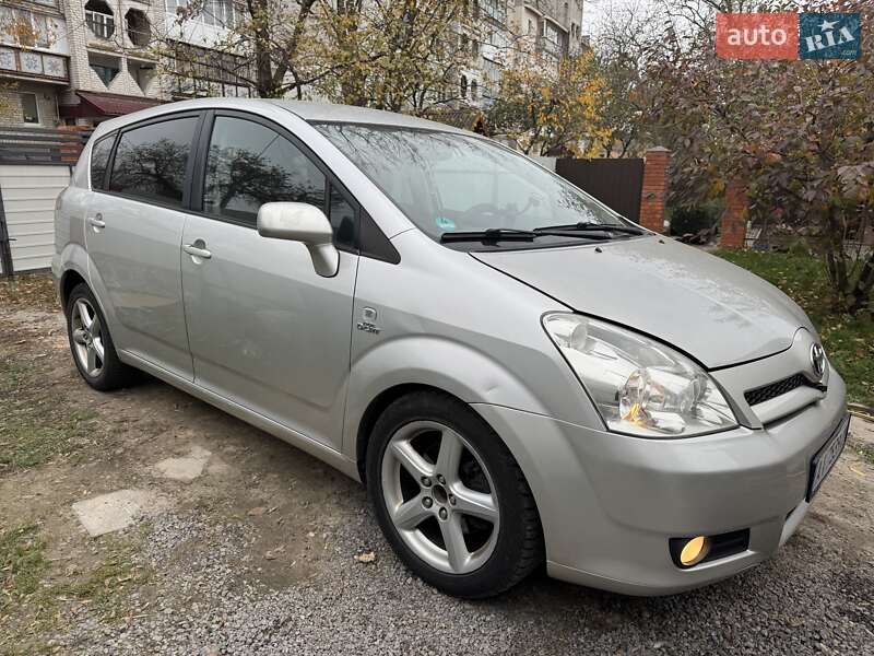 2006 toyota corolla verso