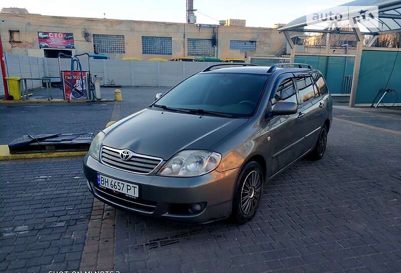 2005 toyota corolla