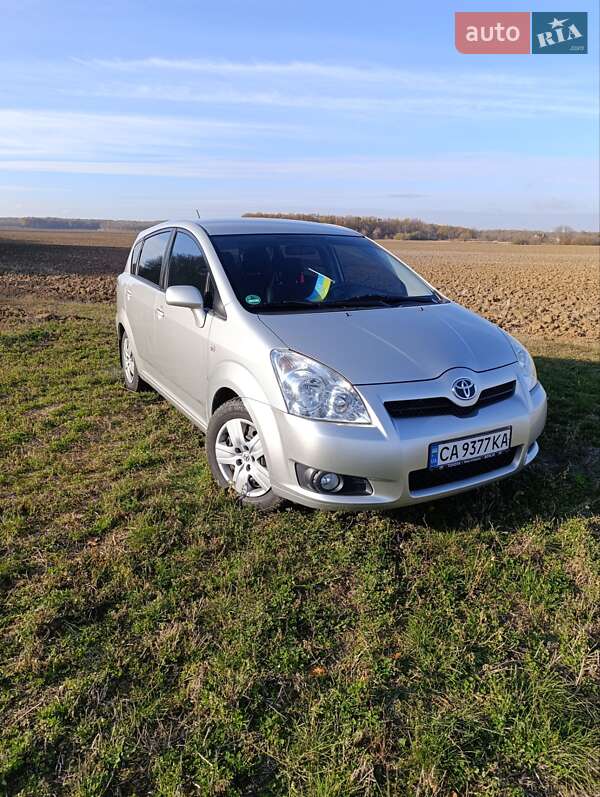 2007 toyota corolla verso