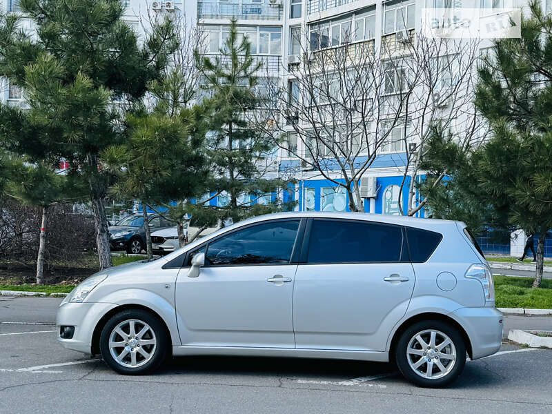 2008 toyota corolla-verso