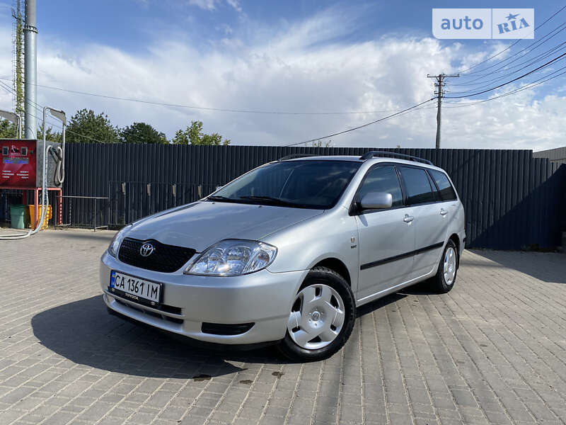 2004 toyota corolla
