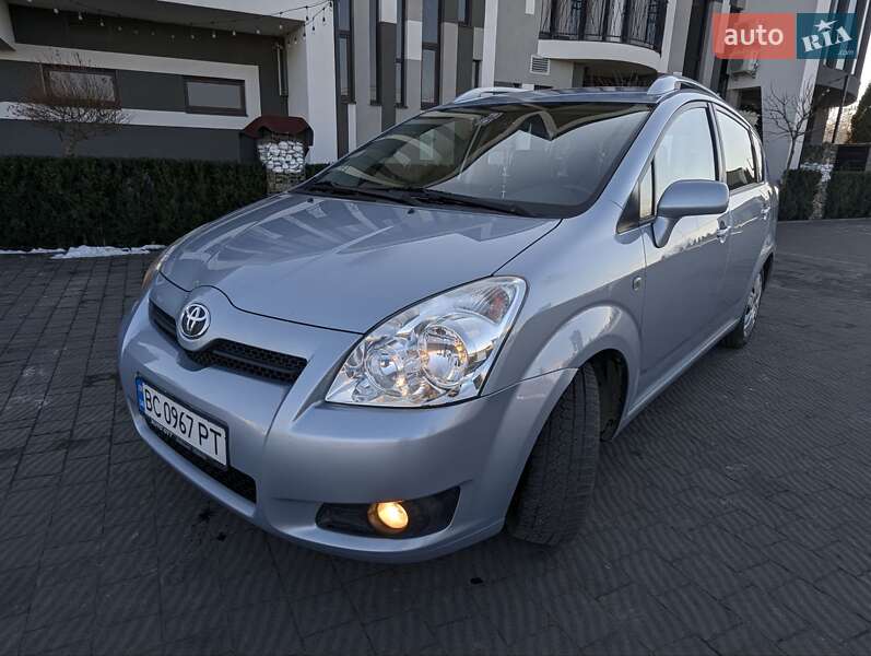 2007 toyota corolla verso