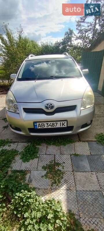 2007 toyota corolla verso