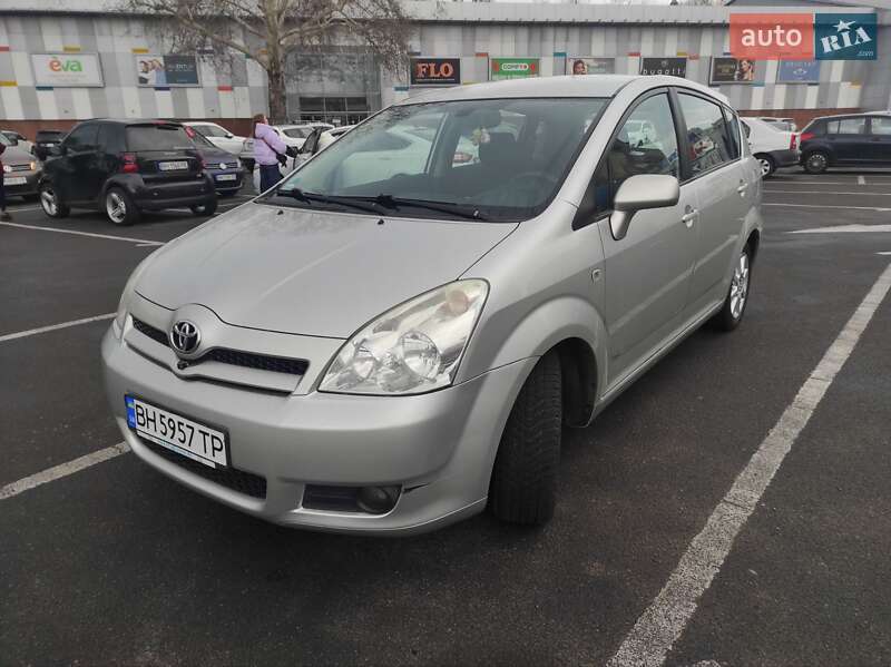 2006 toyota corolla verso