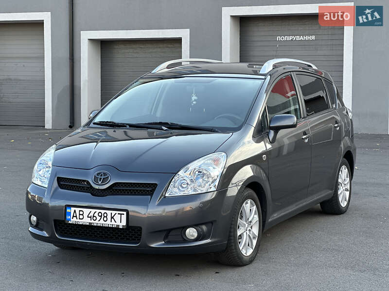 2008 toyota corolla verso