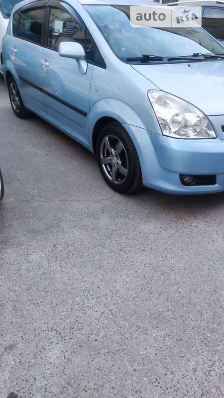 2006 toyota corolla verso