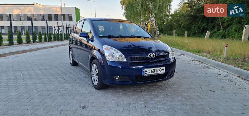 2006 toyota corolla verso