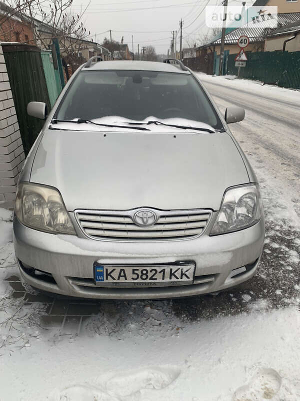 2004 toyota corolla