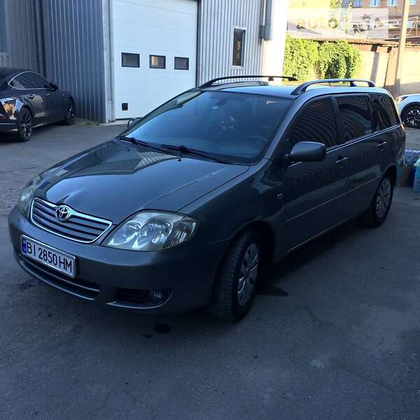 2004 toyota corolla