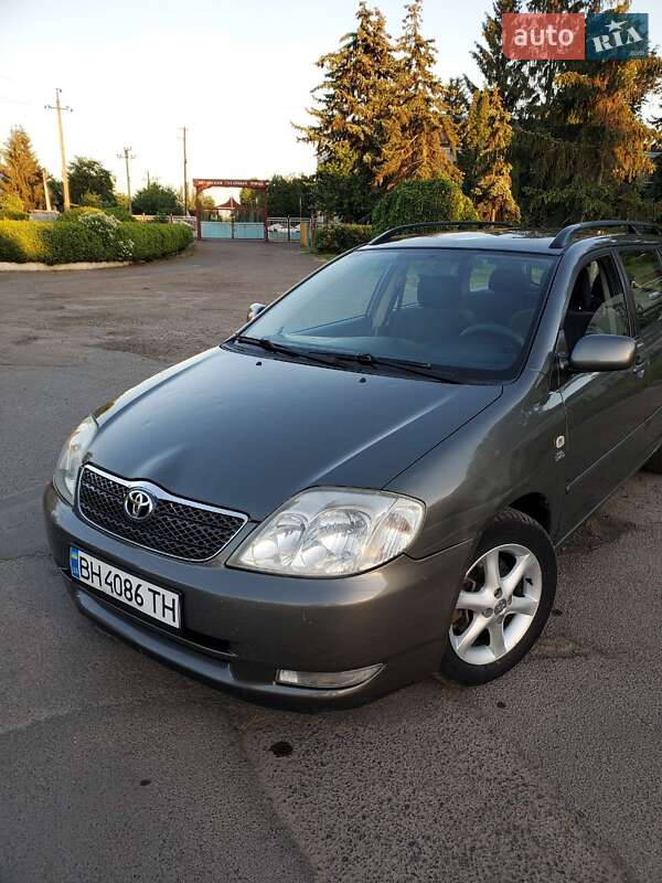 2004 toyota corolla