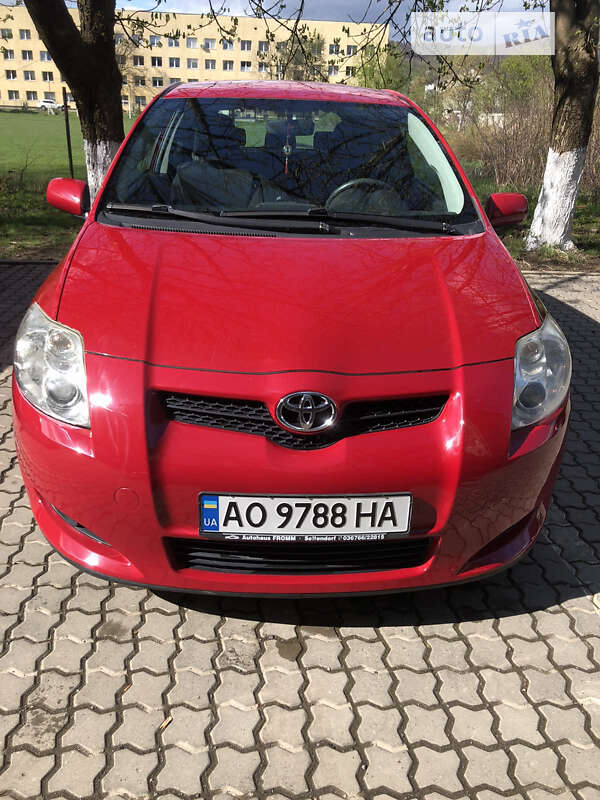2009 toyota auris