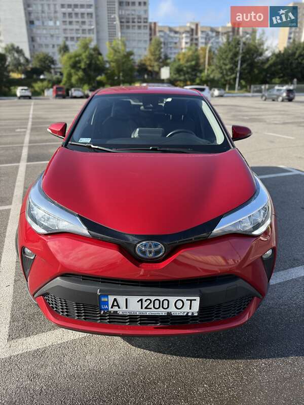 2021 toyota c-hr hybrid