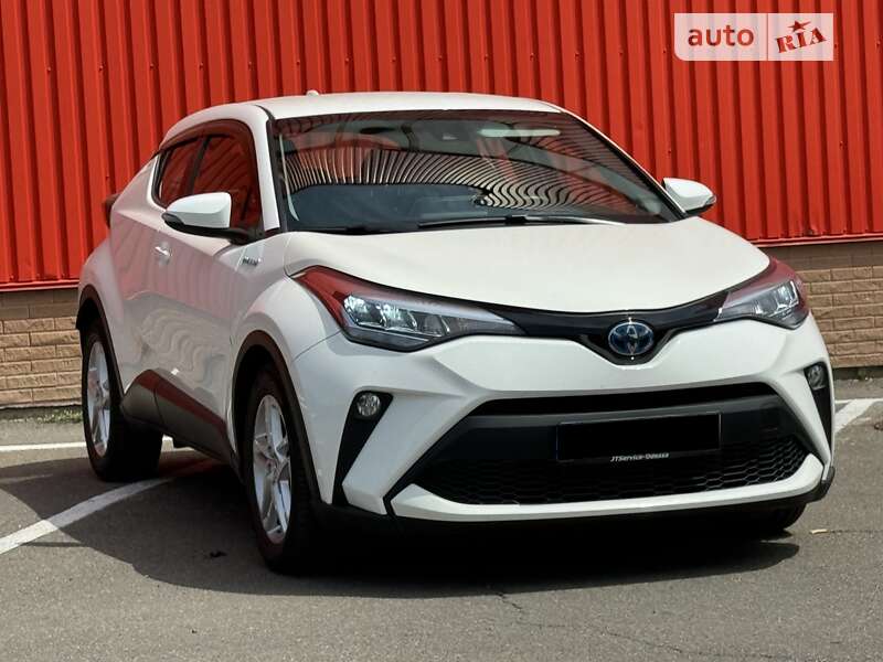 2020 toyota c-hr hybrid