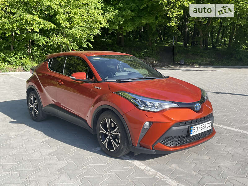2021 toyota c-hr-hybrid