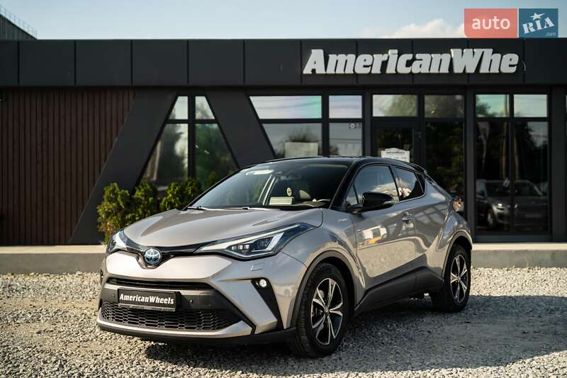 2021 toyota c-hr hybrid