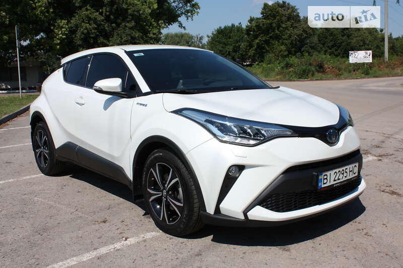 2021 toyota c-hr-hybrid