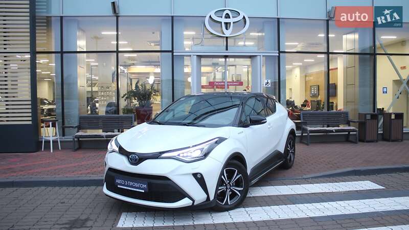 2021 toyota c-hr hybrid