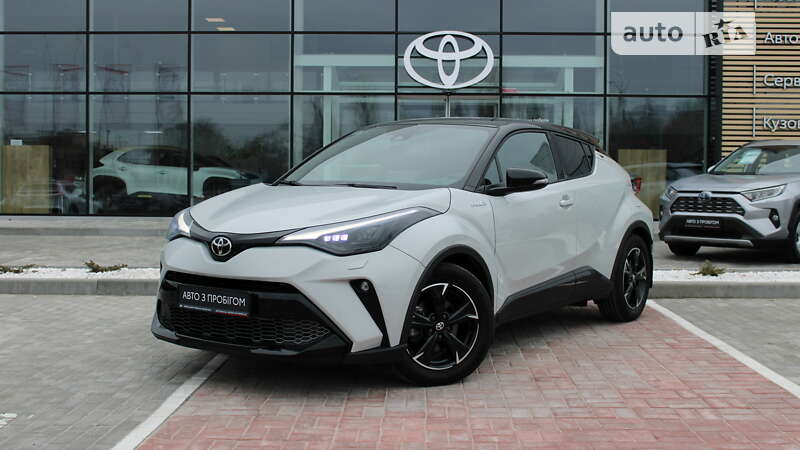 2021 toyota c-hr-hybrid