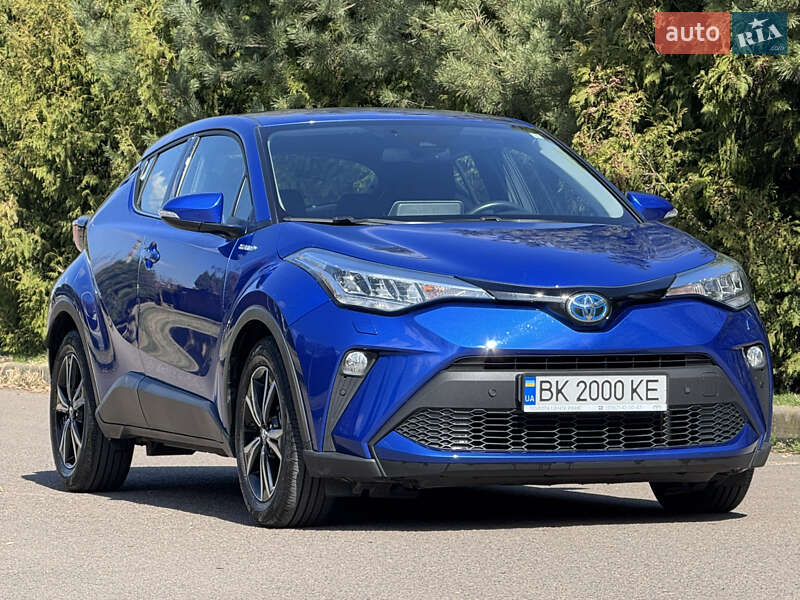 2021 toyota c-hr hybrid
