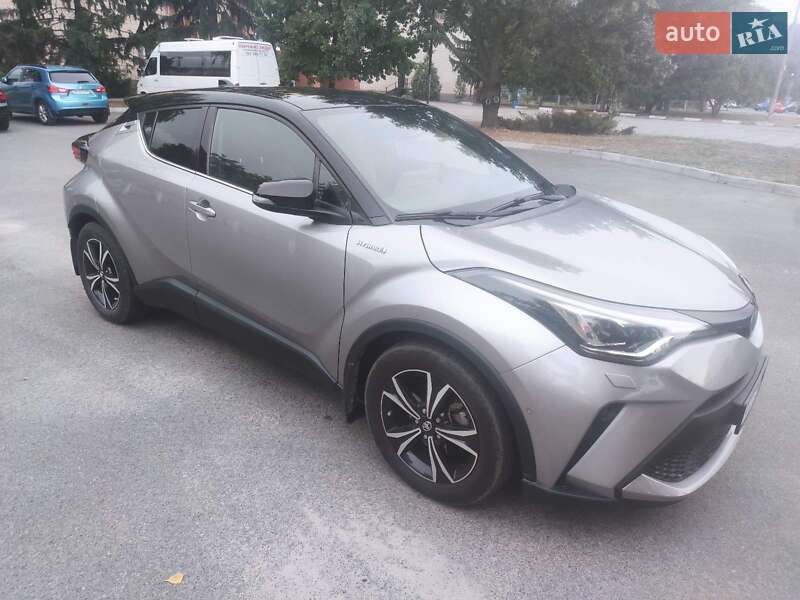 2019 toyota c-hr hybrid