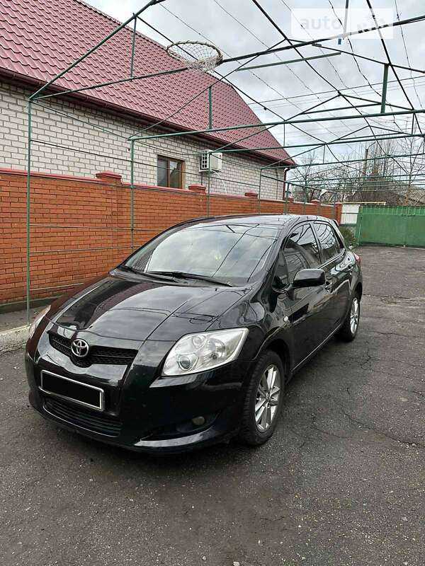 2009 toyota auris