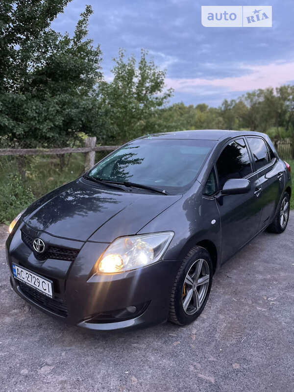 2007 toyota auris