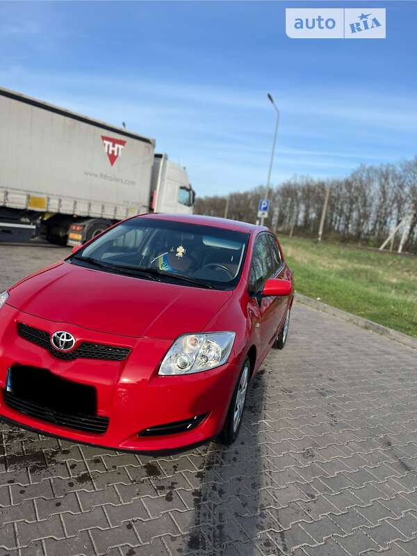 2009 toyota auris