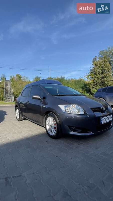 2008 toyota auris