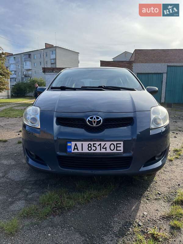2008 toyota auris