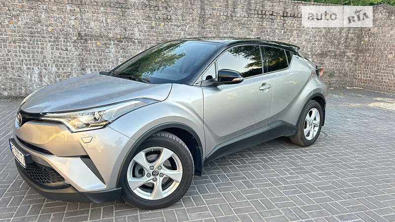 2017 toyota c-hr