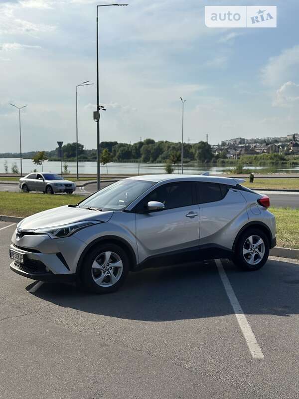 2017 toyota c-hr