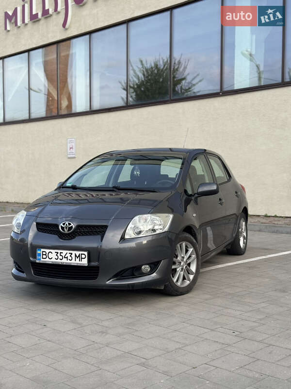 2009 toyota auris