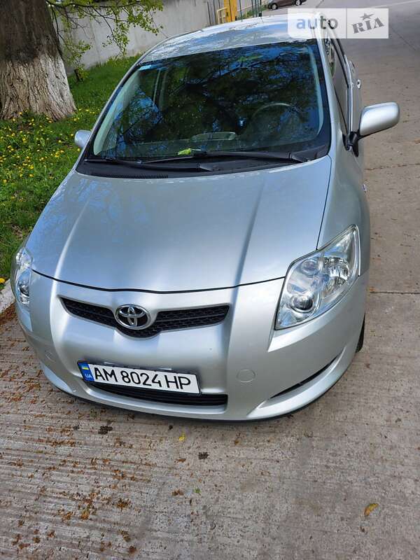 2007 toyota auris
