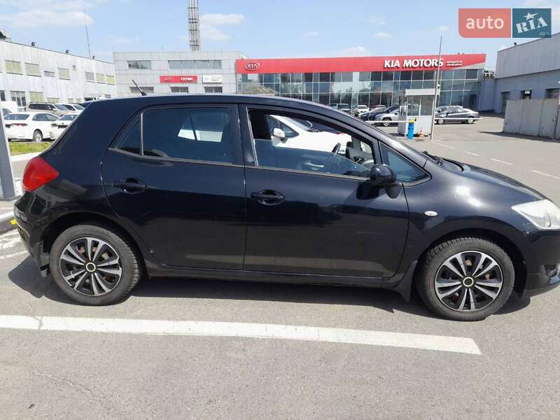2007 toyota auris